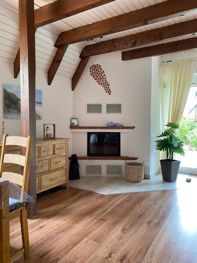 Ferienhaus Robbe Dorum Esterno foto